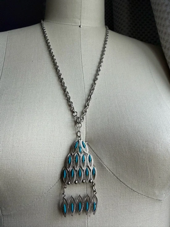 Vintage | Silver-tone Turquoise Color Pendant Dangle Bohemian 24 Inch Necklace - Picture 1 of 12
